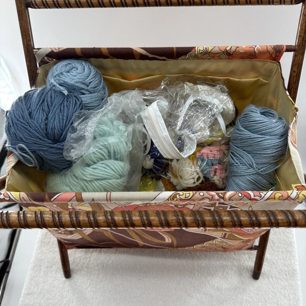 VTG MCM Wood Framed Floral Folding Knit Craft Sew Yarn Basket Flowers With Yarn